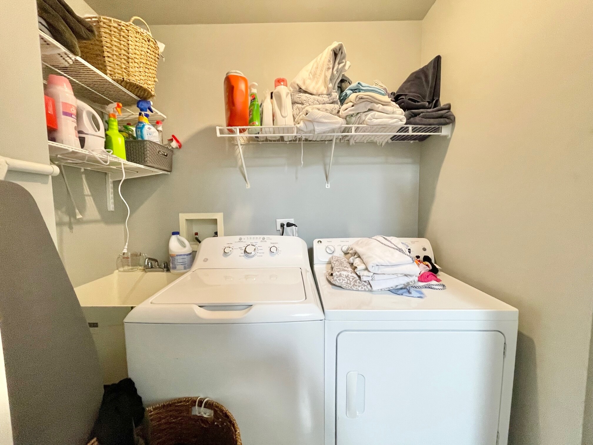 Building Photo - 2734 N Wolcott Ave