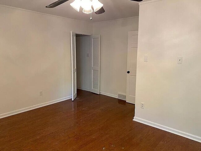 Building Photo - 1696 Hapano Dr