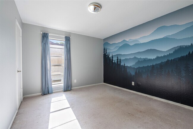 Building Photo - 10215 Kirkwren Dr