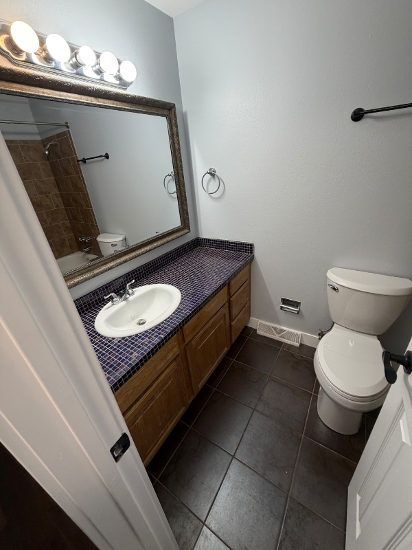 Building Photo - 9461 Vance Ct