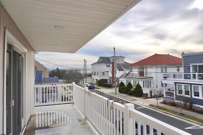 Building Photo - 13 S Haverford Ave