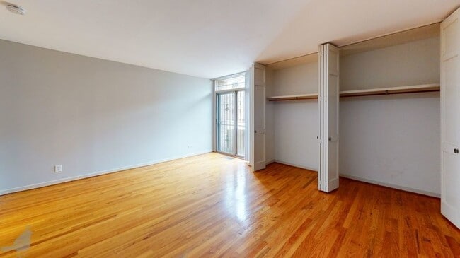 Building Photo - 226 M St SW