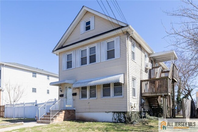 Primary Photo - 204 Livingston St