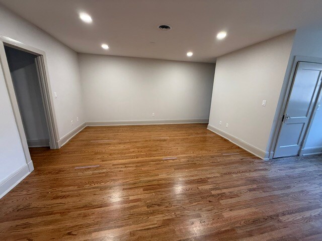 Building Photo - 307 4th St