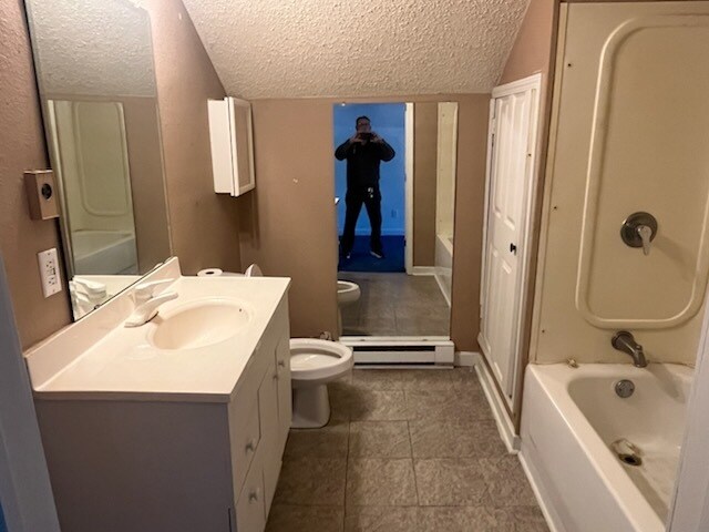 Building Photo - 318 S Bailey St