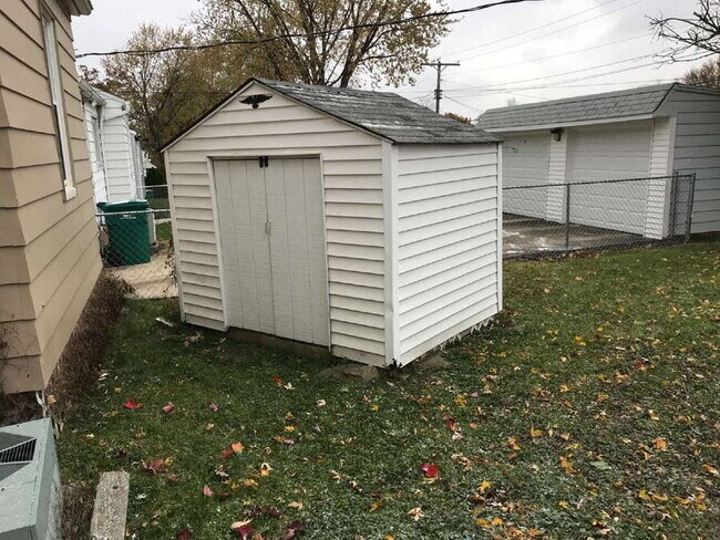 Building Photo - 18308 Edinboro Ave