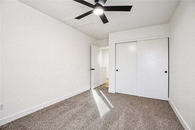 Building Photo - 6027 Riflecrest Ave