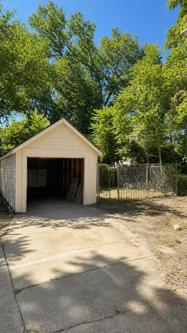 Building Photo - 16607 Woodingham Dr