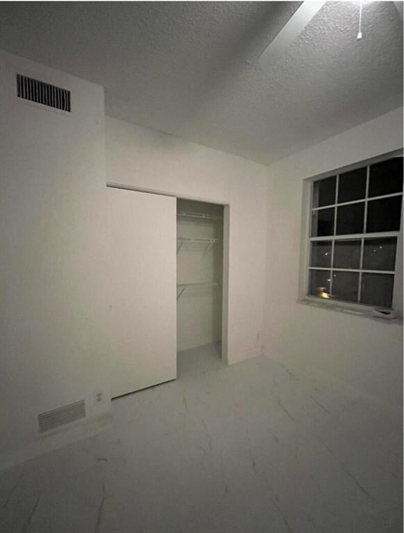 Building Photo - 7870 Dixie Beach Cir