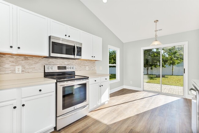 Building Photo - 4008 Scarlet Oak Ct