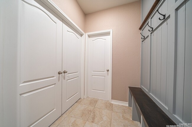 Building Photo - 7527 Copper Dawn