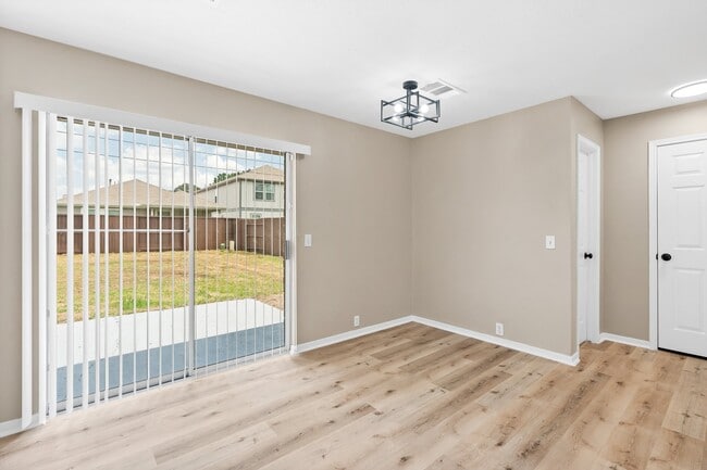 Building Photo - 19222 Wading River Dr