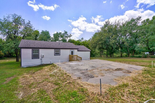 Building Photo - 3 bed 2 bath home in Newalla