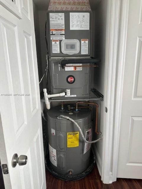 Building Photo - 220 NW 7th Ave