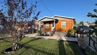 Building Photo - 3501-3503 1/2 Lifur Ave