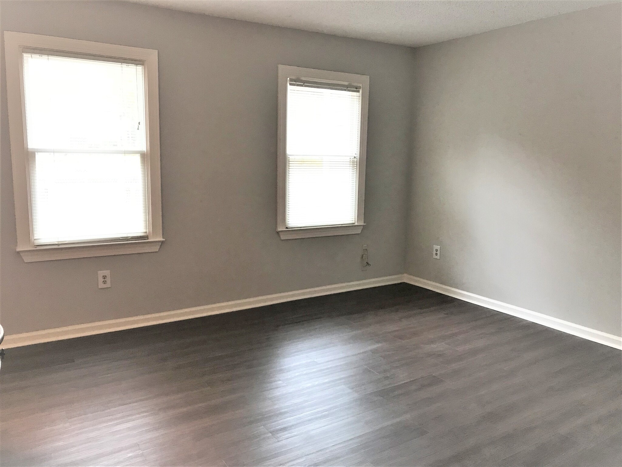 Master Bedroom - 709 Abingdon Way NE