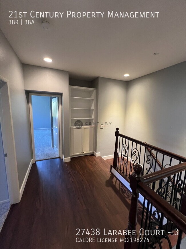 Building Photo - 27438 Larabee Ct