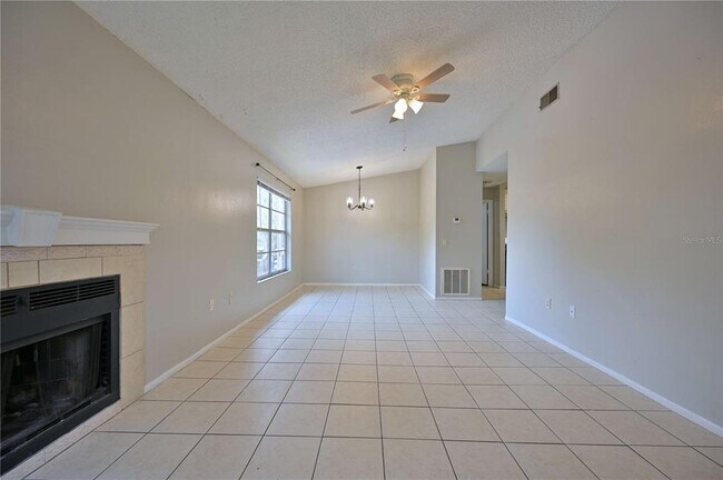 Building Photo - 14325 Hanging Moss Cir