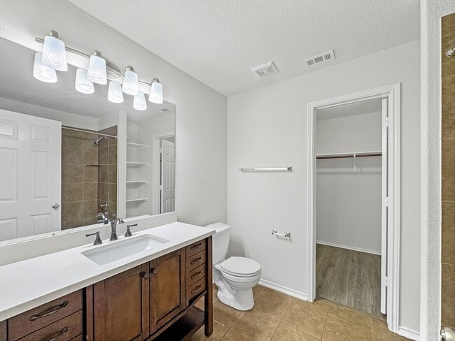 Building Photo - 1826 Strawhouse Way