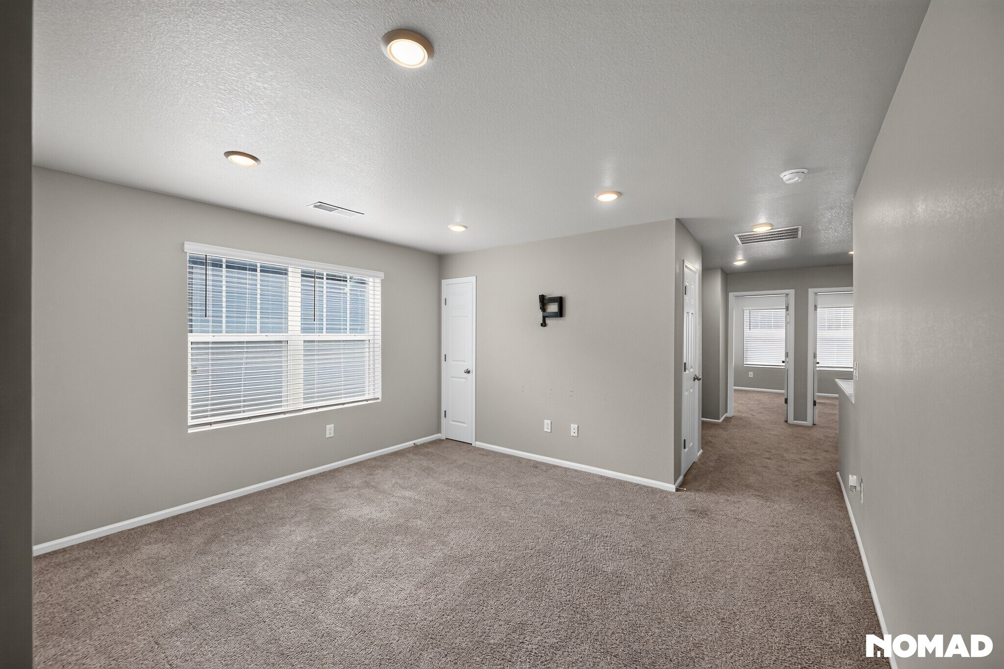 Building Photo - 745 N Tempe St