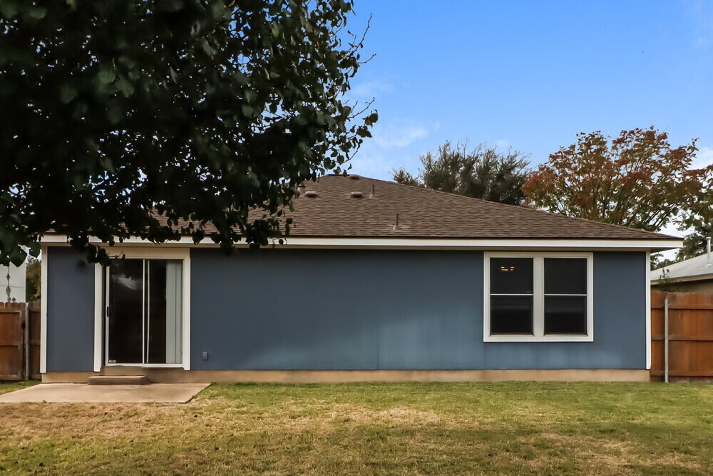 Building Photo - 510 Riverway Ln