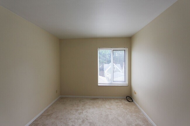 Building Photo - 603 S Trenton Ave