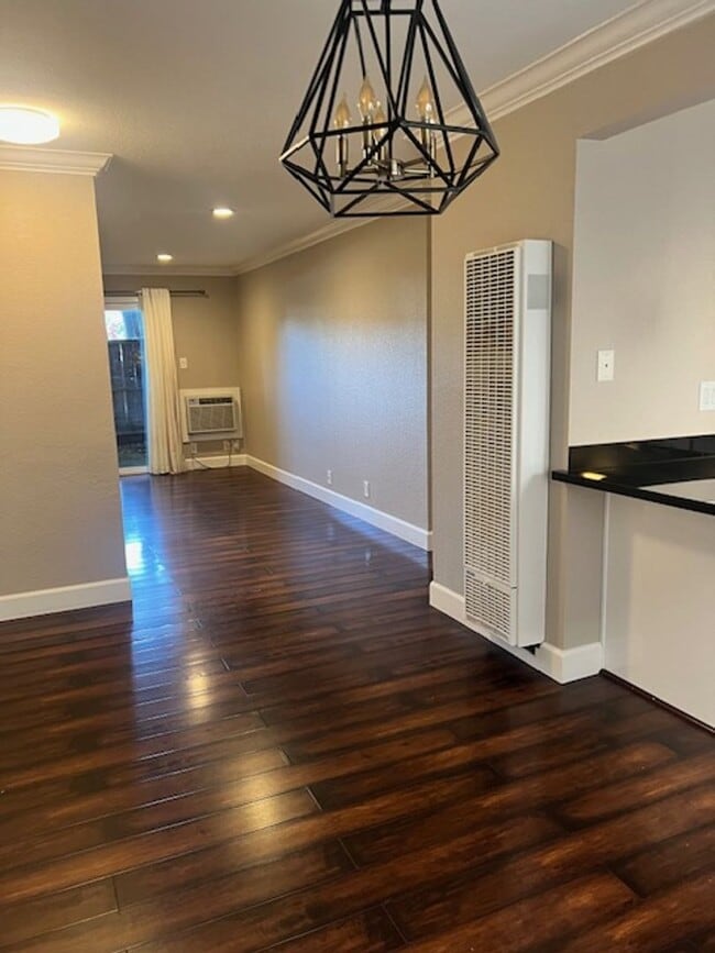Building Photo - BEAUTIFUL 1 BEDROOM X1 BATHROOM CONDO!!! NOW LEASING!!!