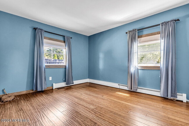 Building Photo - 105 Longfellow Ave