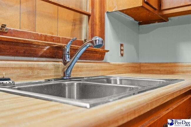 Building Photo - 2101 W McCown Dr