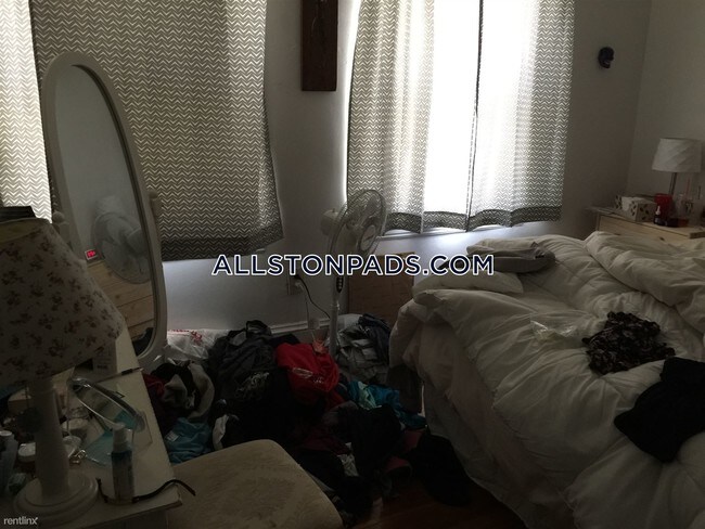 Building Photo - 50 Brainerd Rd