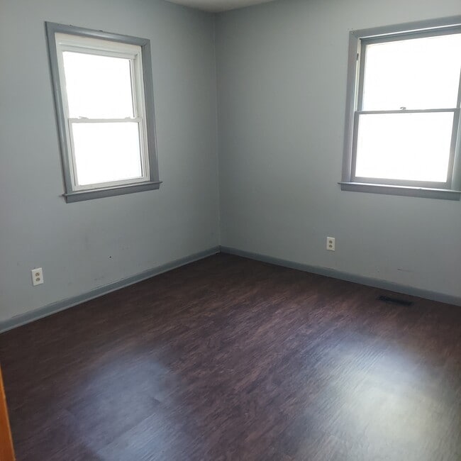 Building Photo - 525 Patton St