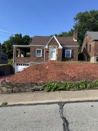 Building Photo - 222 Wainwright Ave