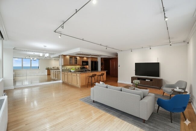 Building Photo - 40 E Cedar St