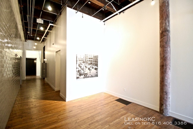 Building Photo - ATLAS Lofts