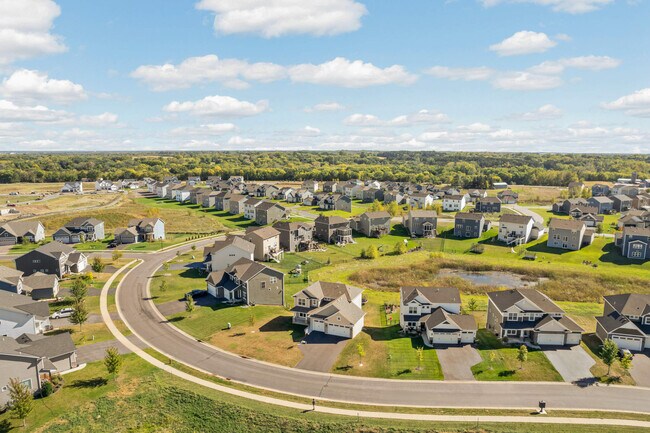 Building Photo - 17545 57th St NE