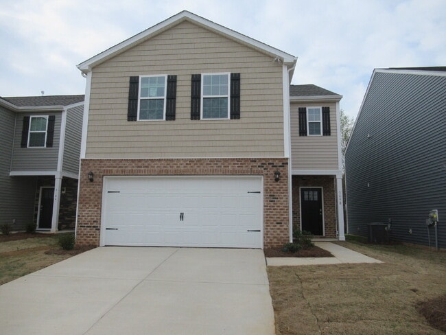 Building Photo - For Rent in Lincolnton — Spacious and modern 4-bedroom, 2.5 bath two story home designed for open...