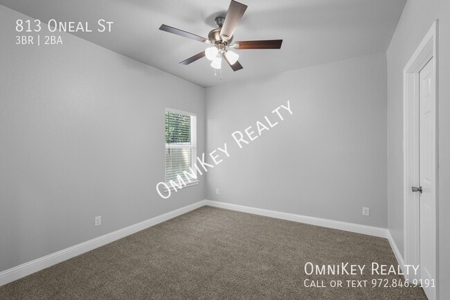 Building Photo - 813 Oneal St
