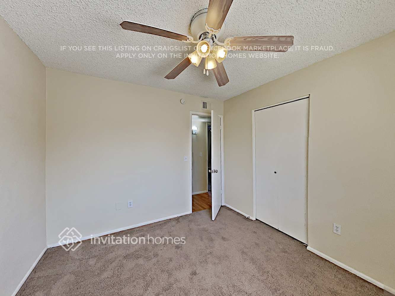 Building Photo - 2853 E Escondido Ave