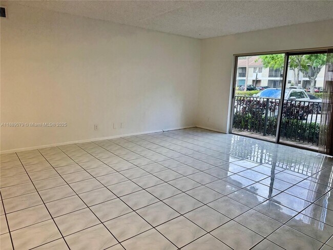 Building Photo - 110 Gardens Dr