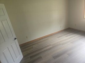 Building Photo - 1009 S 9th St