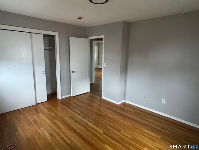 Building Photo - 239 Cherry Hill Dr