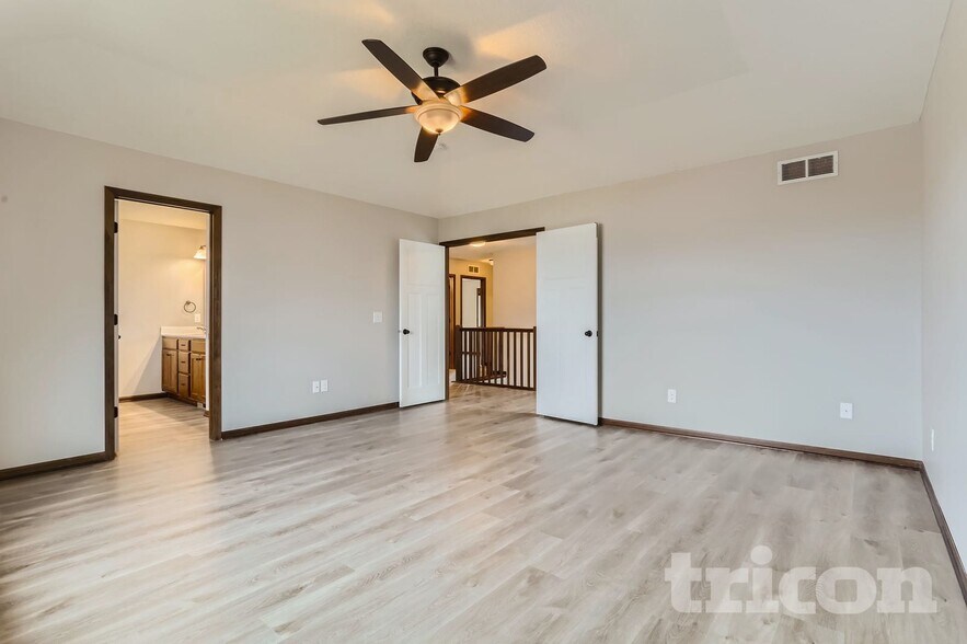 Building Photo - 1133 Rosemary Ln