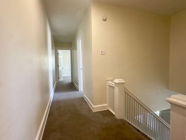 Building Photo - 3245 Boulevard Pl