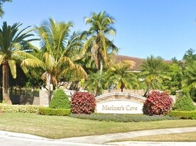 Building Photo - 576 NW 120th Dr