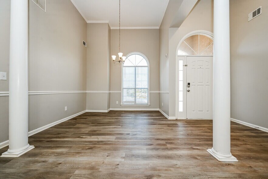 Building Photo - 166 Freeman Forest Dr