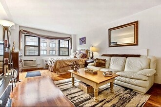 Building Photo - 335-341 E 51st St