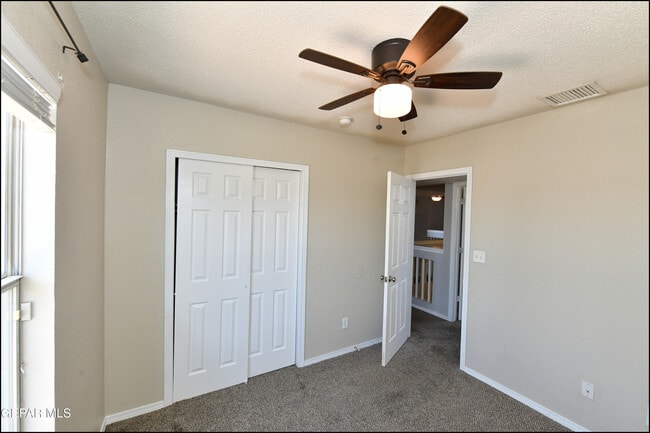 Building Photo - 7065 Falling Leaf Cir