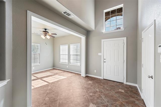 Building Photo - 500 Braewick Dr