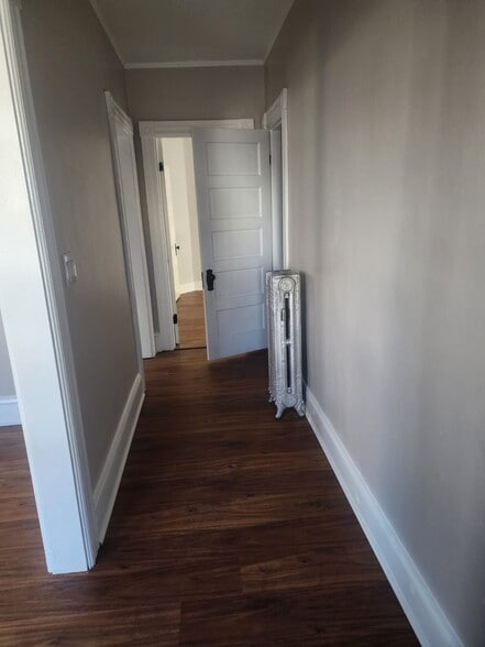 Building Photo - 135 Myrtle St