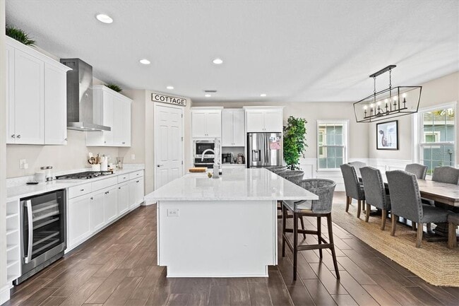 Building Photo - 5709 Silver Sun Dr